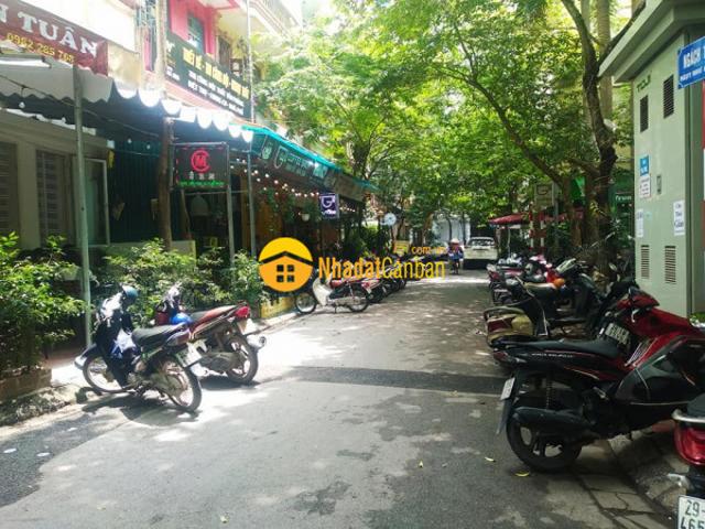 Nhà mặt phố bán