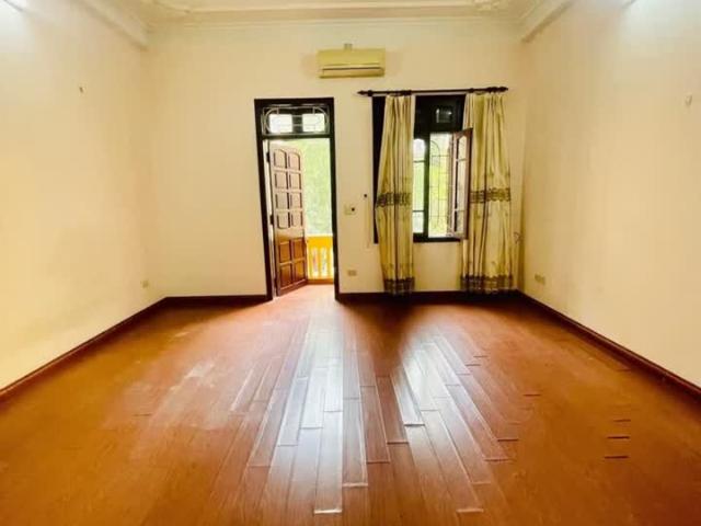 Nhà mặt phố bán tại Hoàn Kiếm, Hà Nội