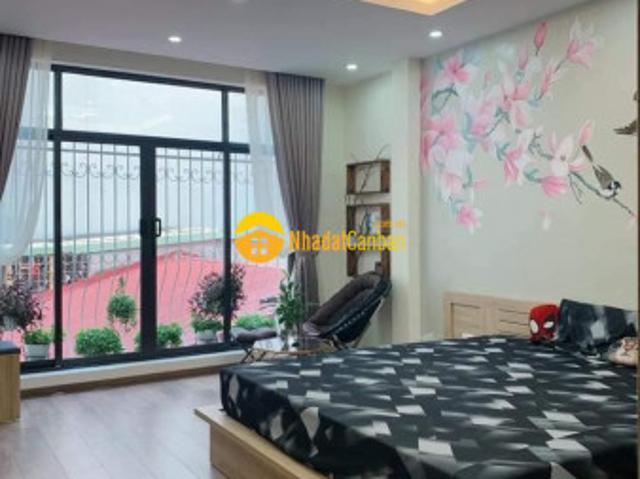 Nhà mặt phố bán