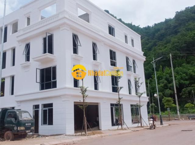 Nhà mặt phố bán tại Sơn La