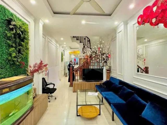 Nhà bán tại Hoàn Kiếm, Hà Nội