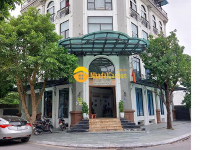 Nhà mặt phố bán