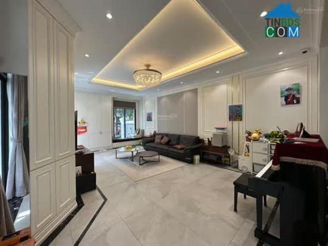 Nhà mặt phố bán tại Hoàn Kiếm, Hà Nội