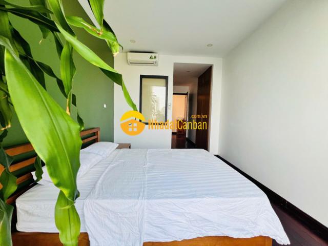 Nhà mặt phố bán