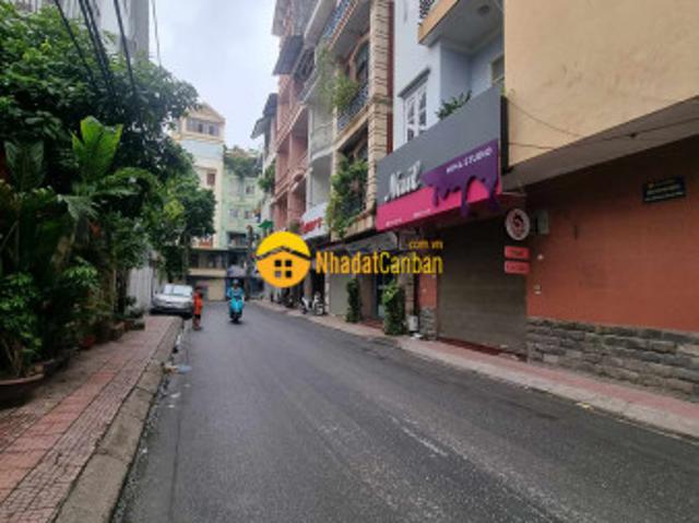 Nhà mặt phố bán