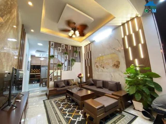 Nhà mặt phố bán tại Hoàn Kiếm, Hà Nội