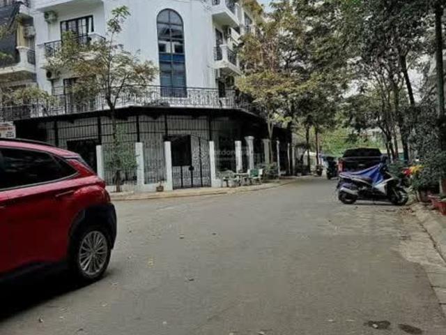 Nhà mặt phố bán tại Hoàn Kiếm, Hà Nội