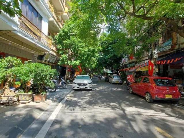 Nhà bán tại Hoàn Kiếm, Hà Nội