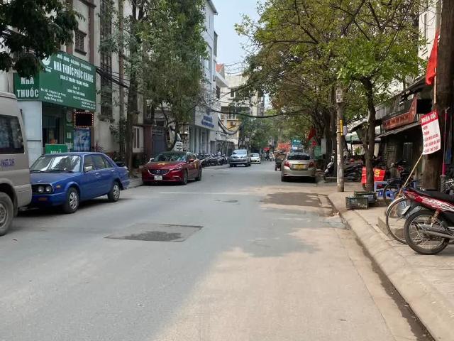 Nhà mặt phố bán tại Hoàn Kiếm, Hà Nội