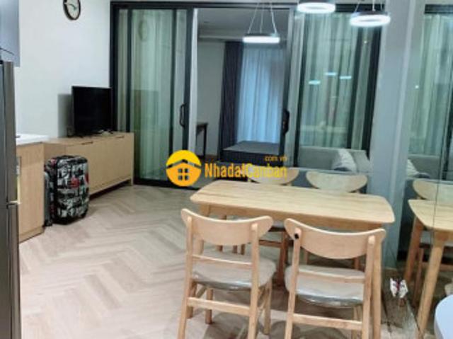 Nhà mặt phố bán