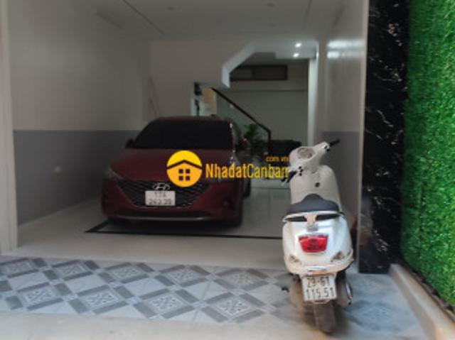 Nhà mặt phố bán