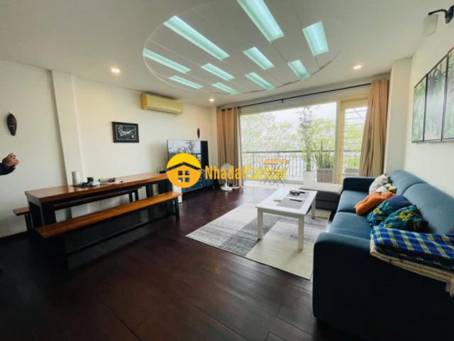 Nhà mặt phố bán