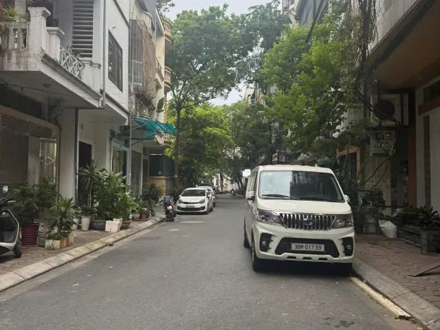 Nhà bán tại Hoàn Kiếm, Hà Nội