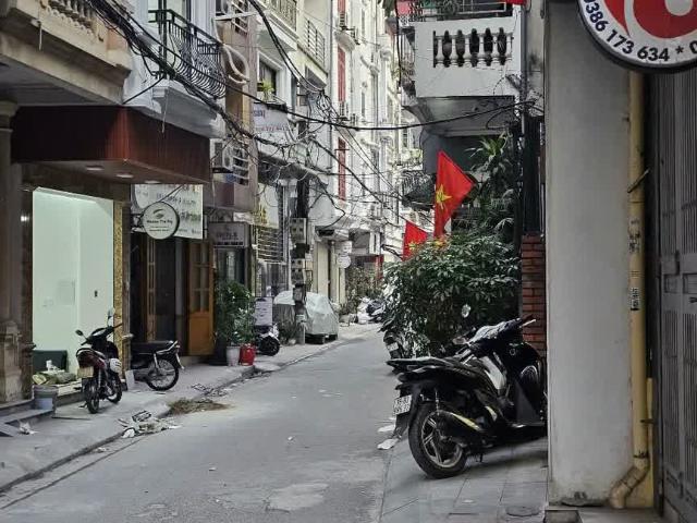 Nhà bán tại Hoàn Kiếm, Hà Nội