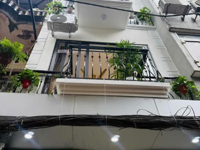 Nhà bán tại Hoàn Kiếm, Hà Nội