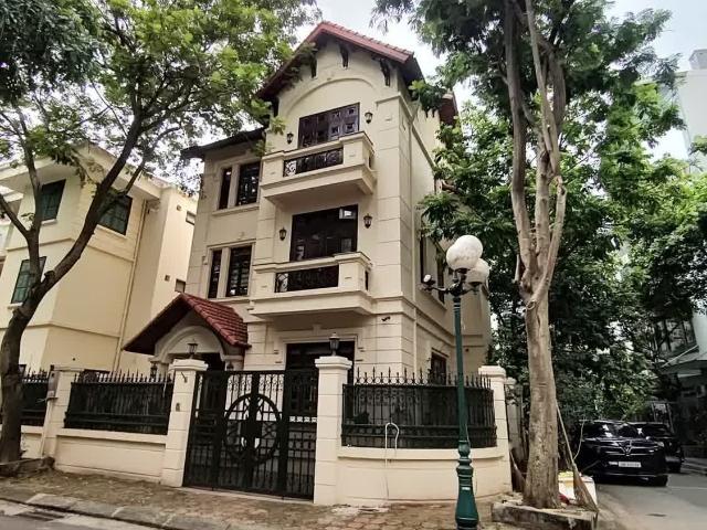 Nhà bán tại Hoàn Kiếm, Hà Nội