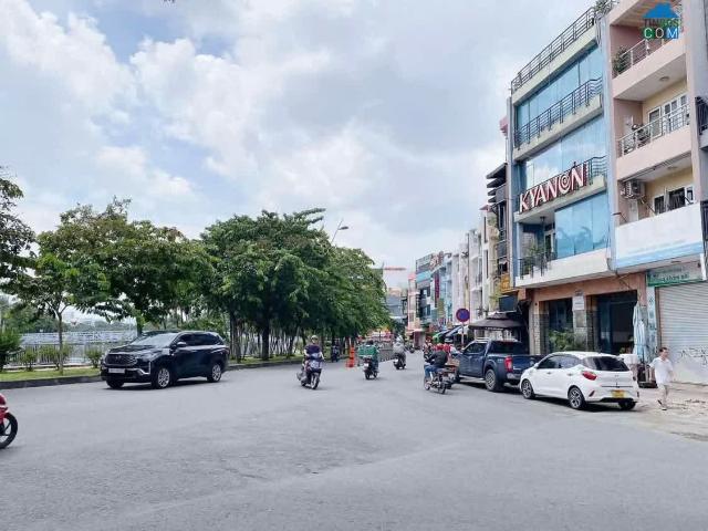 Nhà bán tại Khuôn viên UBND Thành phố Hồ Chí Minh, Thành phố Hồ Chí Minh