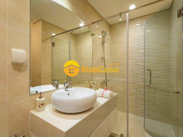 Nhà mặt phố bán