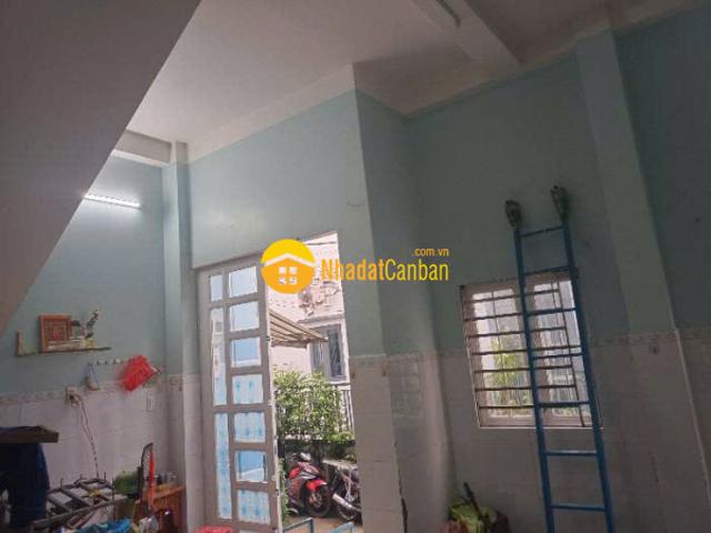 Nhà mặt phố bán