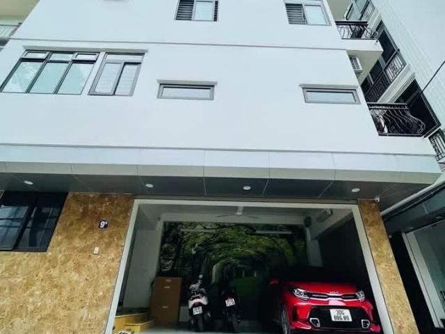 Nhà mặt phố bán tại Hoàn Kiếm, Hà Nội