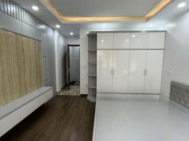 Nhà mặt phố bán tại Hoàn Kiếm, Hà Nội