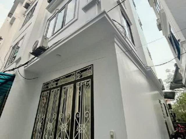 Nhà mặt phố bán tại Hoàn Kiếm, Hà Nội
