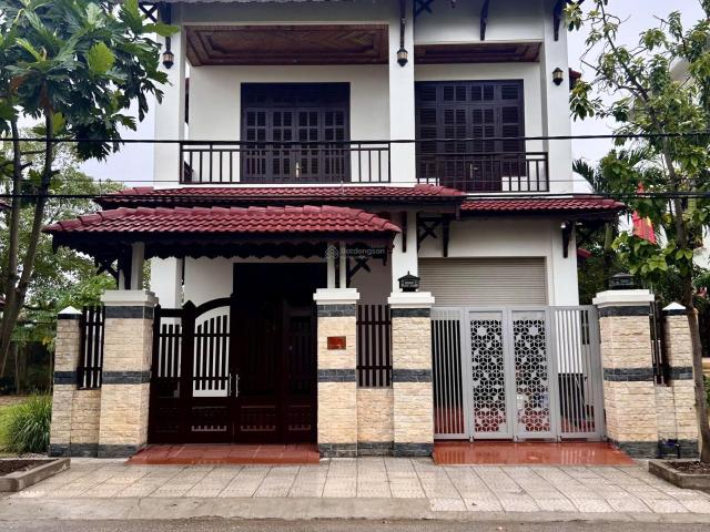 Nhà mặt phố bán