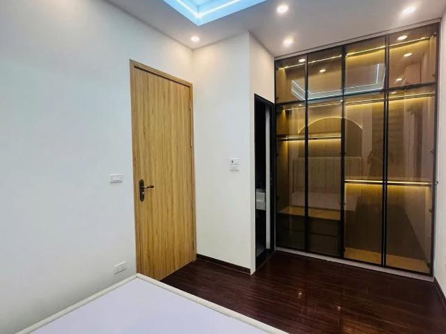 Nhà bán tại Hoàn Kiếm, Hà Nội