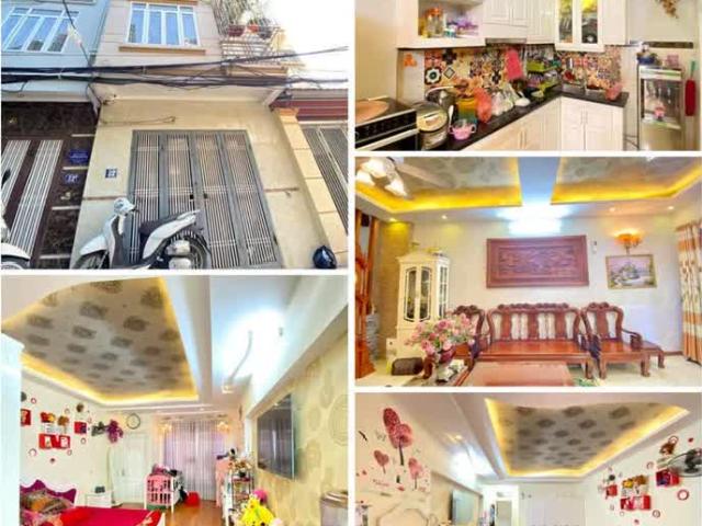 Nhà mặt phố bán tại Hoàn Kiếm, Hà Nội