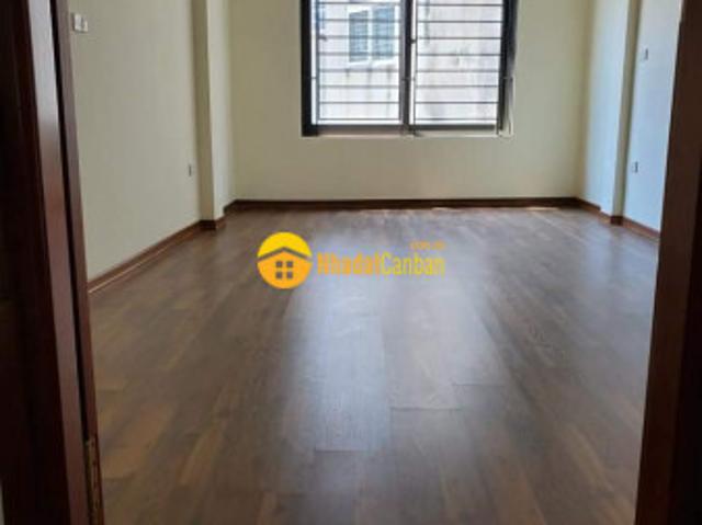 Nhà mặt phố bán