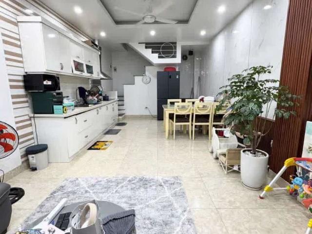 Nhà bán tại Hoàn Kiếm, Hà Nội