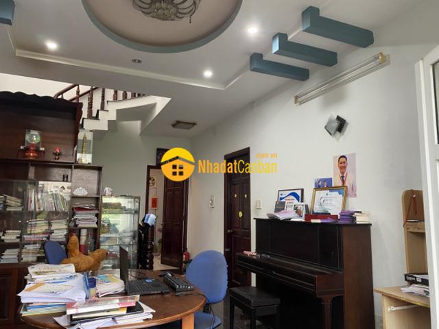 Nhà mặt phố bán