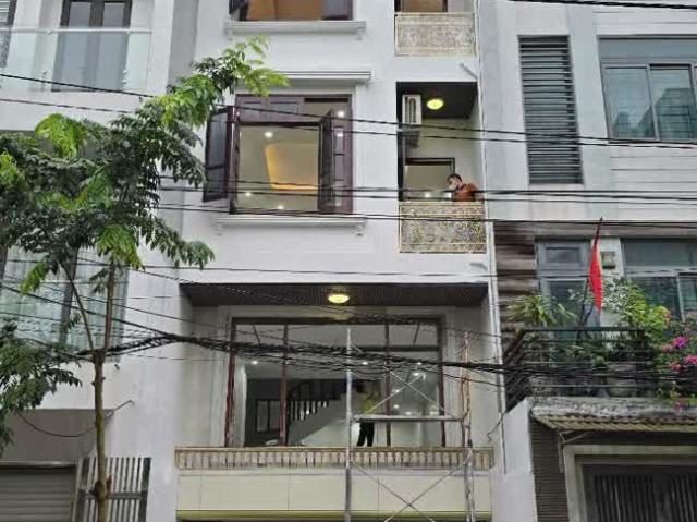 Nhà mặt phố bán tại Hoàn Kiếm, Hà Nội