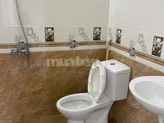 Nhà mặt phố bán