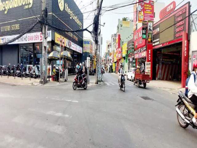Nhà bán tại Khuôn viên UBND Thành phố Hồ Chí Minh, Thành phố Hồ Chí Minh
