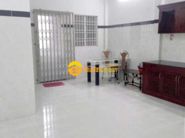 Nhà mặt phố bán