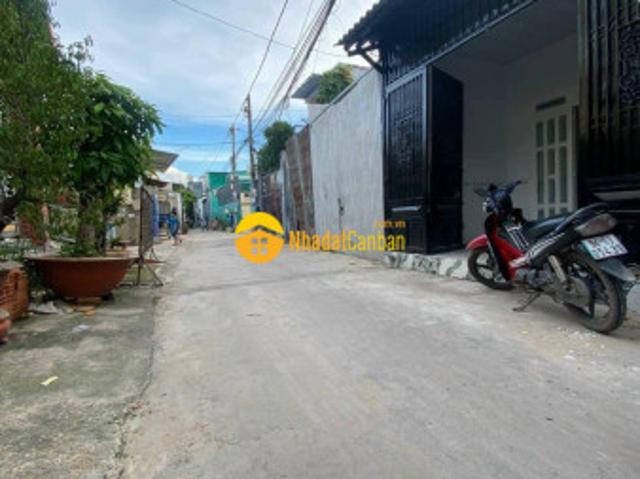 Nhà mặt phố bán