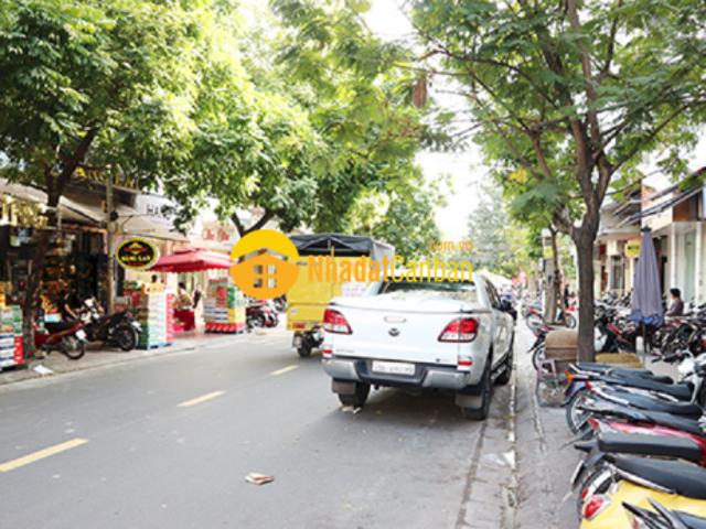 Nhà mặt phố bán