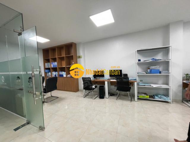 Nhà mặt phố bán