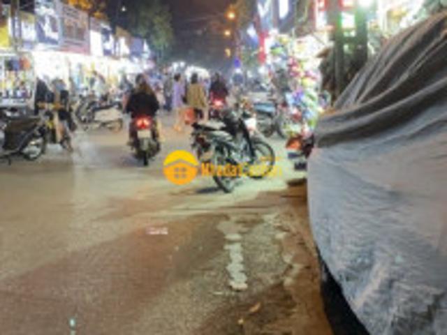 Nhà mặt phố bán