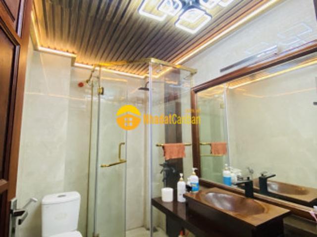 Nhà mặt phố bán