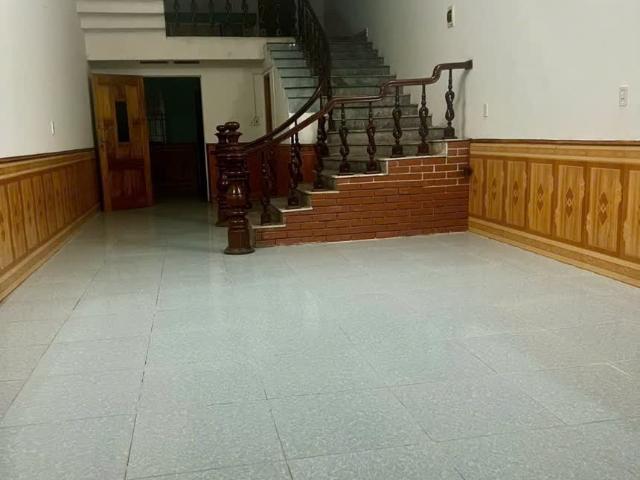 Nhà mặt phố bán