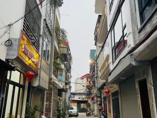Nhà bán tại Hoàn Kiếm, Hà Nội