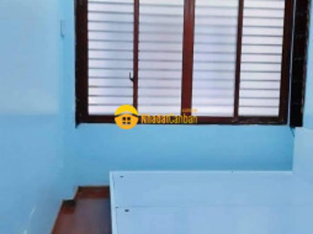 Nhà mặt phố bán