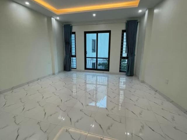 Nhà bán tại Hoàn Kiếm, Hà Nội