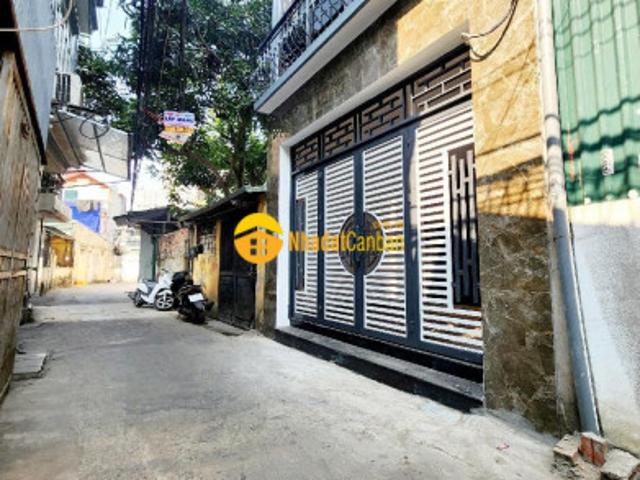 Nhà mặt phố bán