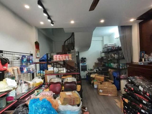 Nhà bán tại Hoàn Kiếm, Hà Nội
