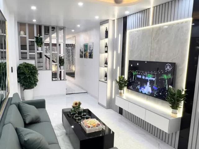 Nhà bán tại Hoàn Kiếm, Hà Nội