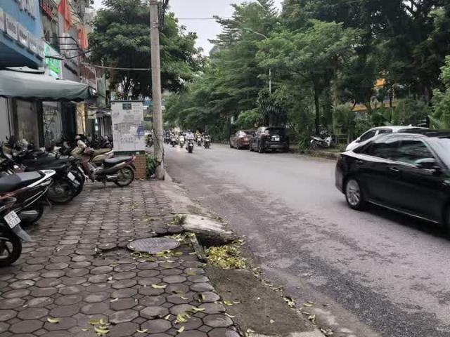 Nhà mặt phố bán tại Hoàn Kiếm, Hà Nội