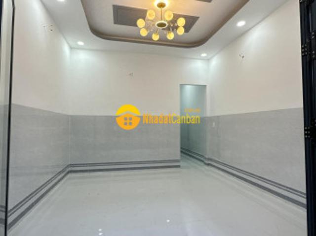 Nhà mặt phố bán